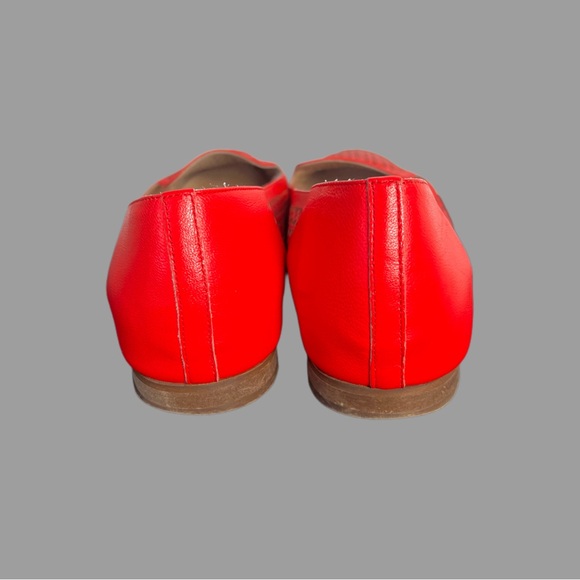 J. CREW Cleo Red Perforated Leather Women’s Flat Shoes Size 8 Made in Italy - Picture 3 of 5